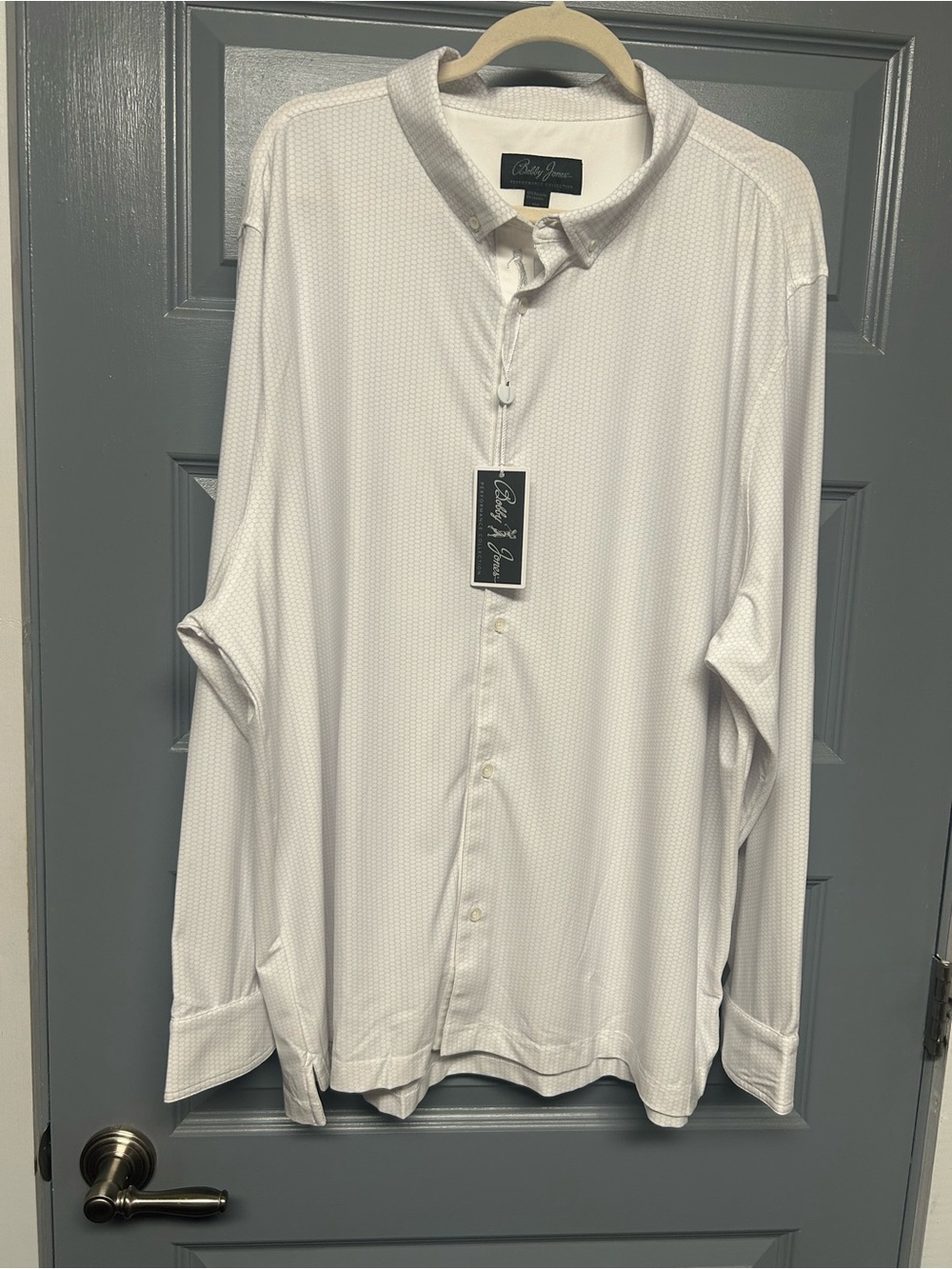 BOBBY JONES PERFORMANCE Long sleeve button up shirt. NWT! Size 3XL dress/casual
